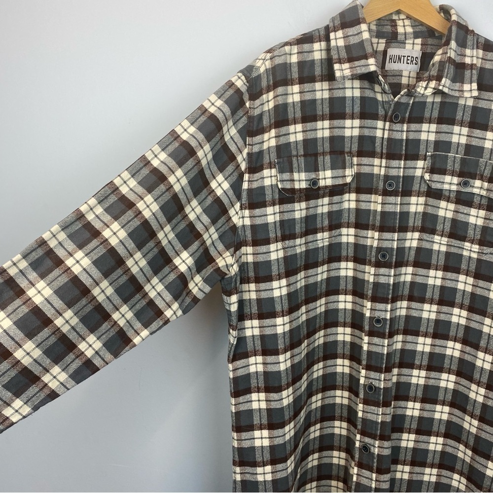 Hunters • heavyweight plaid flannel shirt - Picture 3 of 8